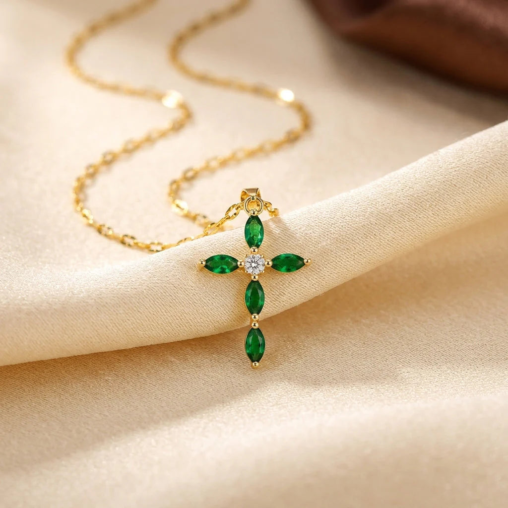 Collier Croix Émeraude Doré