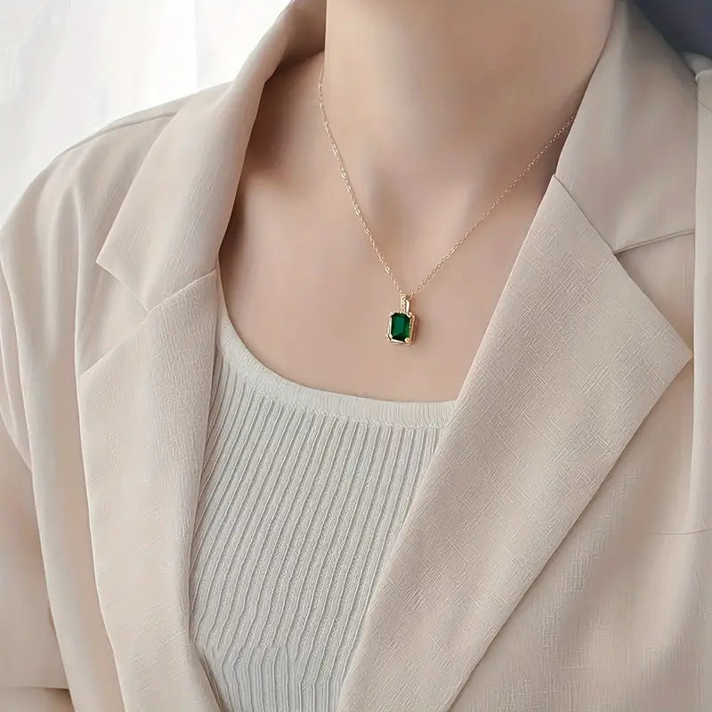 Collier Halo Émeraude Doré