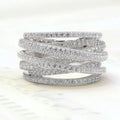 Bague Croisée Multi-couches de Luxe