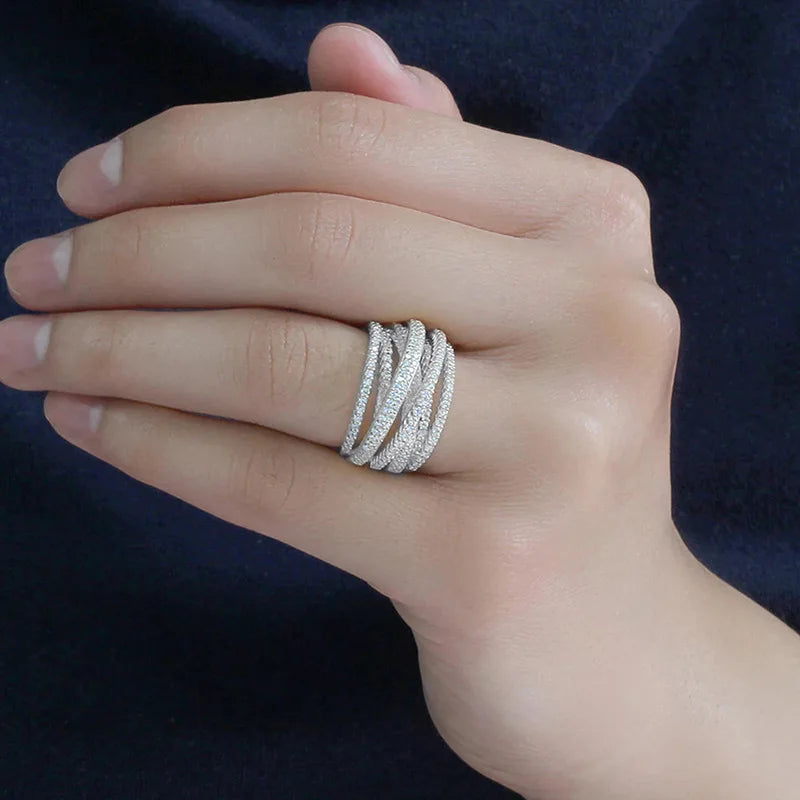 Bague Croisée Multi-couches de Luxe
